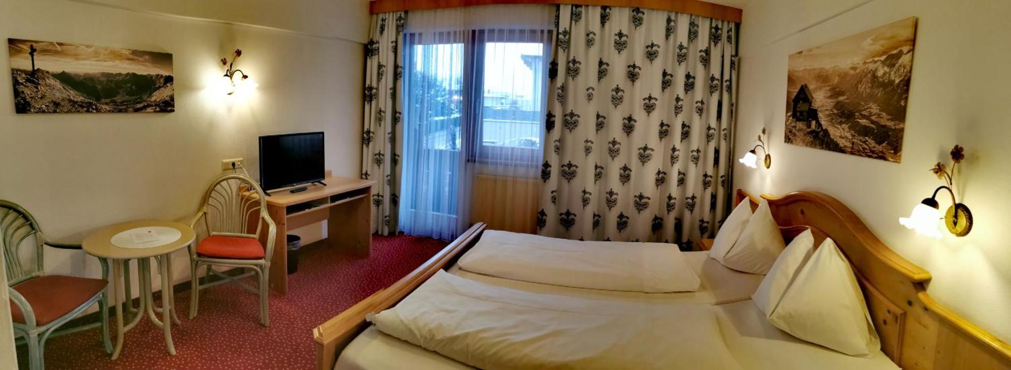Hotel Landhaus Zillertal Fügen Eksteriør billede