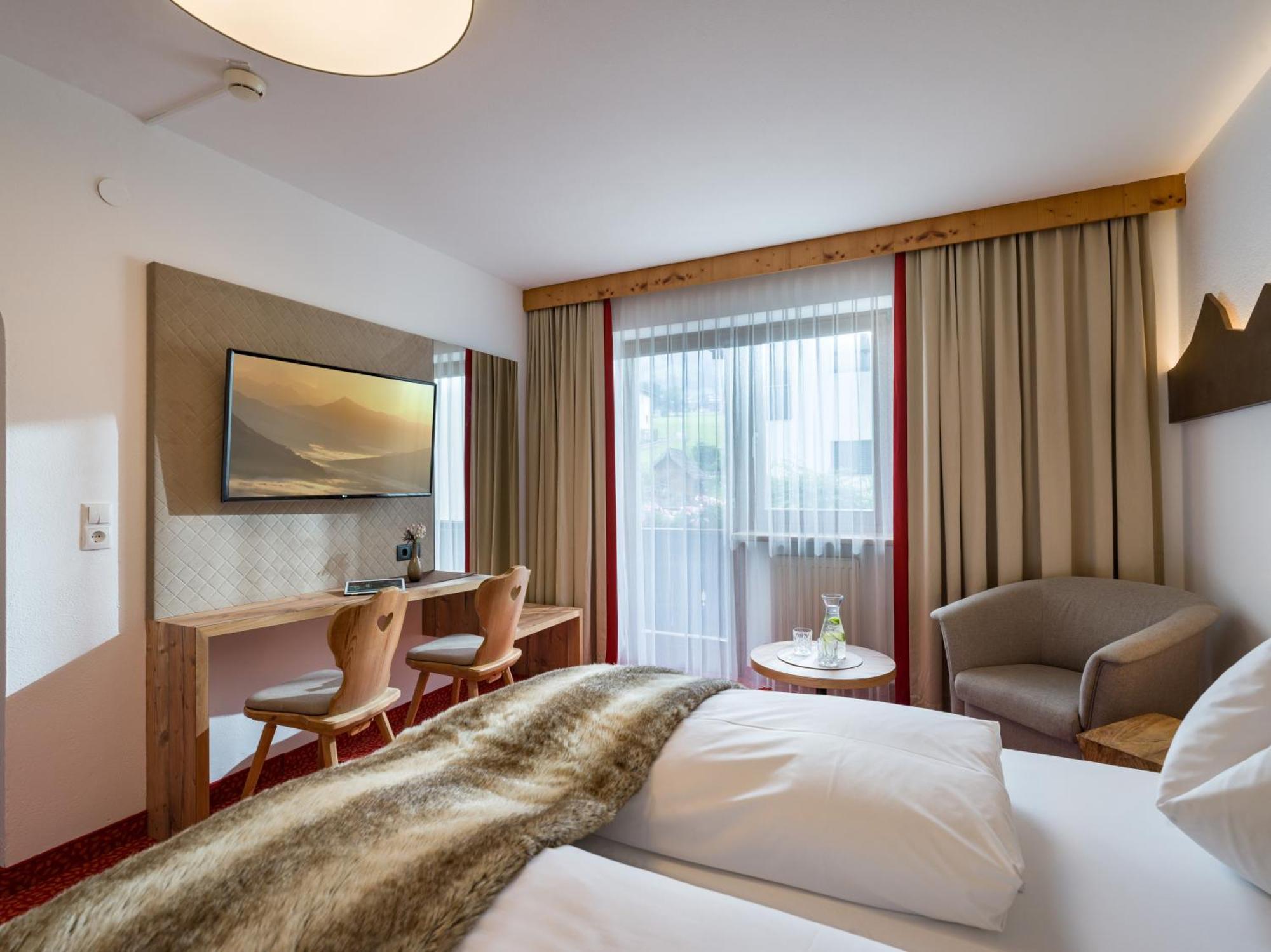 Hotel Landhaus Zillertal Fügen Eksteriør billede
