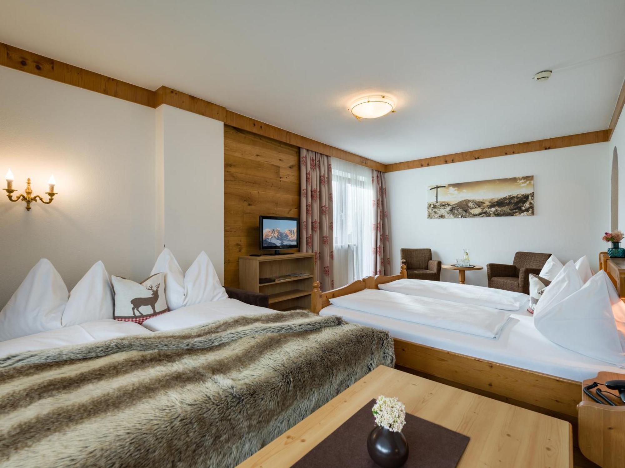 Hotel Landhaus Zillertal Fügen Eksteriør billede