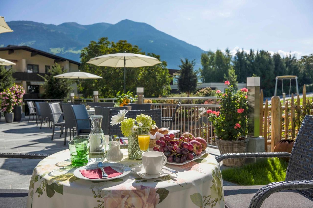 Hotel Landhaus Zillertal Fügen Eksteriør billede